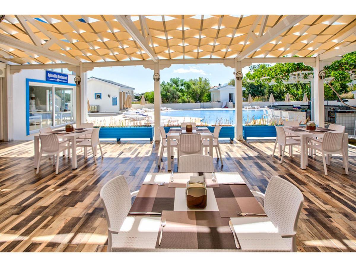 Queen Aphrodite Hotel Karpasa Exteriör bild