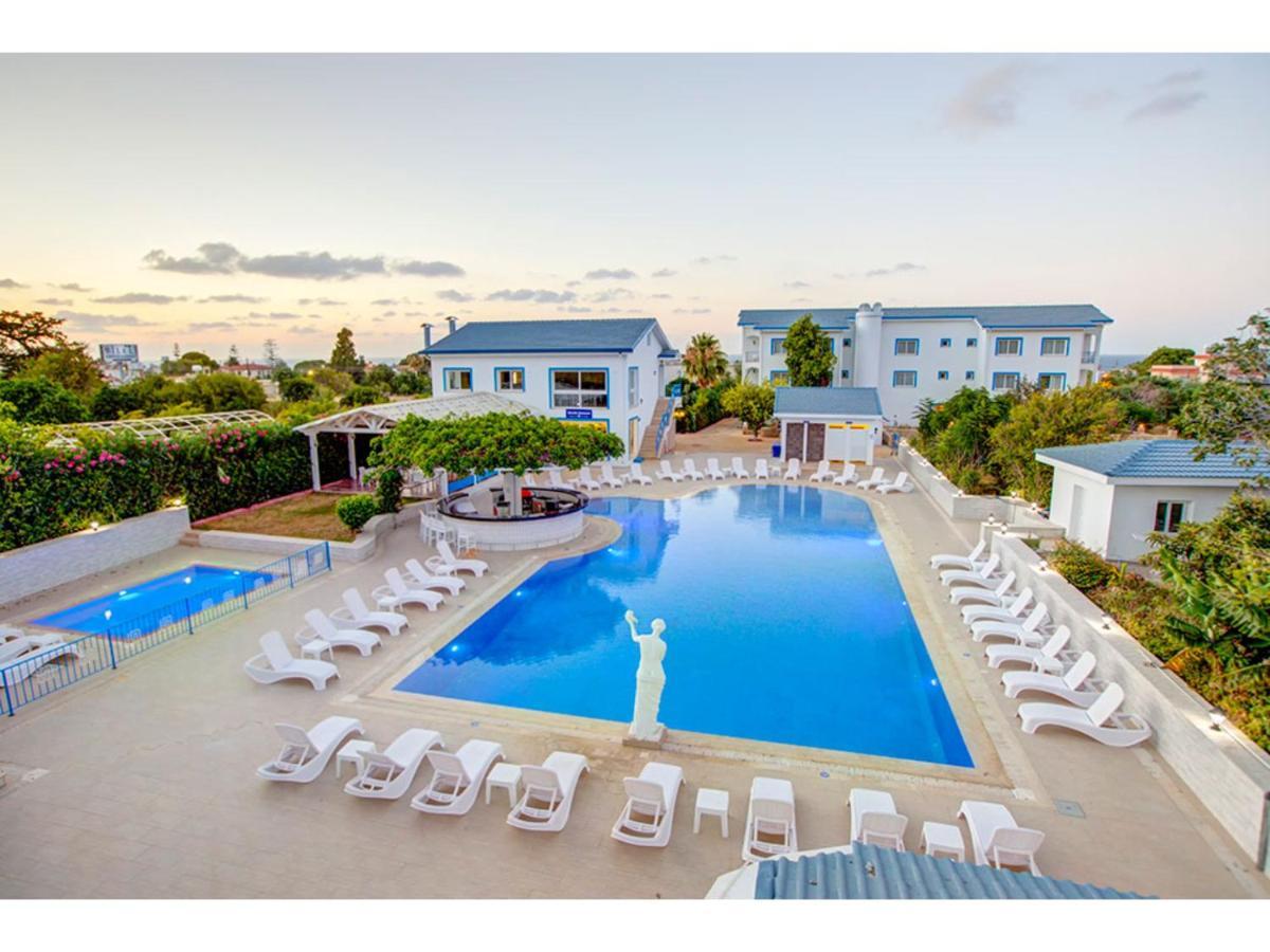 Queen Aphrodite Hotel Karpasa Exteriör bild