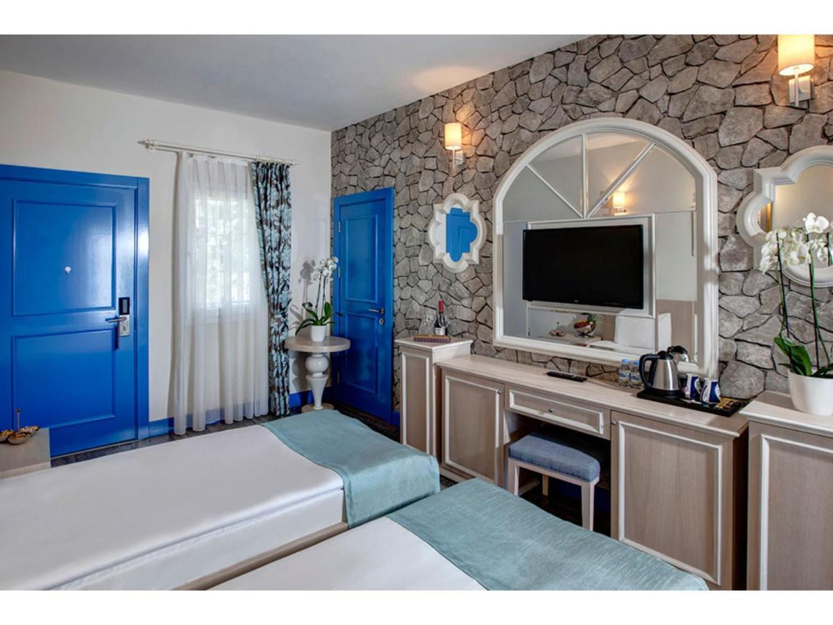 Queen Aphrodite Hotel Karpasa Exteriör bild